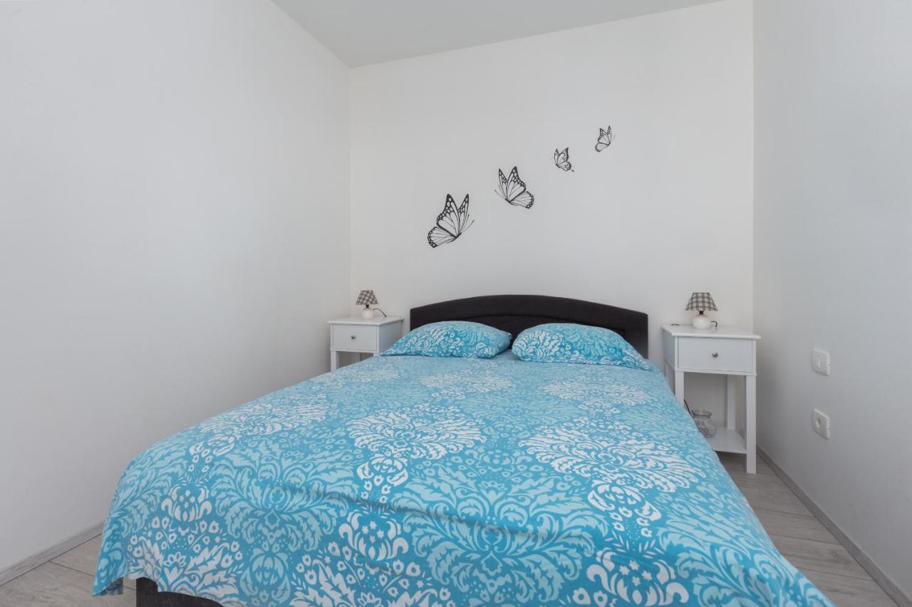 Lucia Apartment